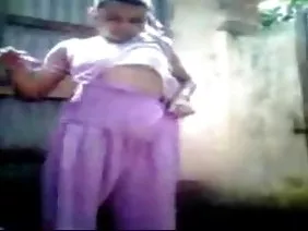 চর্বি শিশ্ন উপর স্বর ...