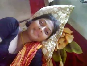 রাশিয়ান মহিলা তার প ...