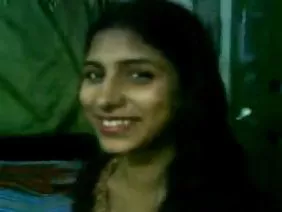 তরুণ রাশিয়ান দম্পতি ...