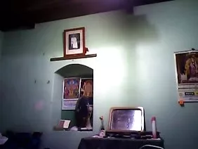 18 বছর বয়সী একা হস্ ...