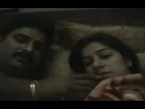 নার্ভাস-চোখে প্রেমিক ...