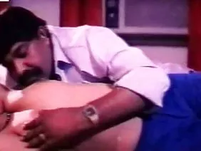 চেক অশ্লীল ঢালাই মধ্ ...