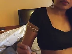 নম্র লোক তার বান্ধবী ...